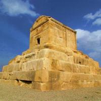 مقبره کوروش